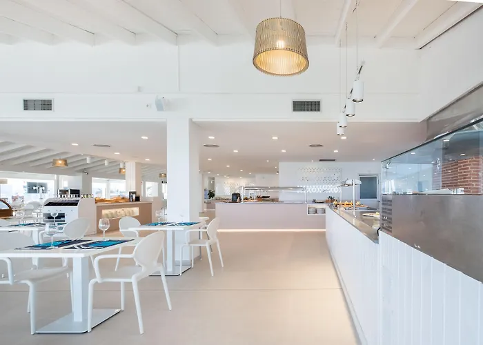 Fergus Style Carema 4*