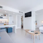 Hotel apartamentowy Fergus Style Carema 4*