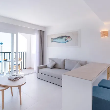 Fergus Style Carema Apart Otel 4*