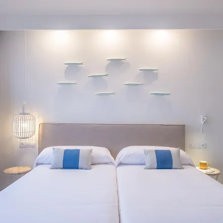 Apart Otel Fergus Style Carema Cala en Bosch