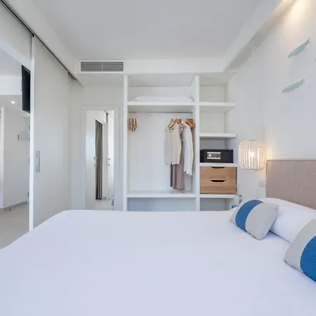 Aparthotel Fergus Style Carema Cala'N Bosch (Menorca)