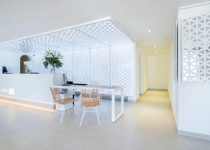 Apartmanhotel Fergus Style Carema 4*