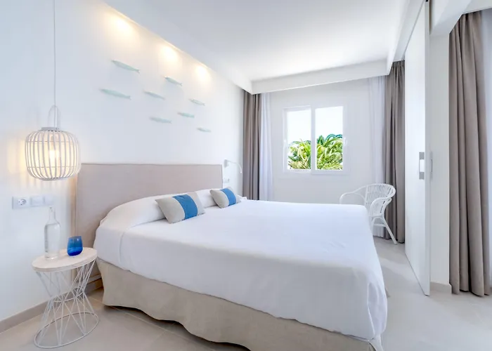 Fergus Style Carema Apartmanhotel