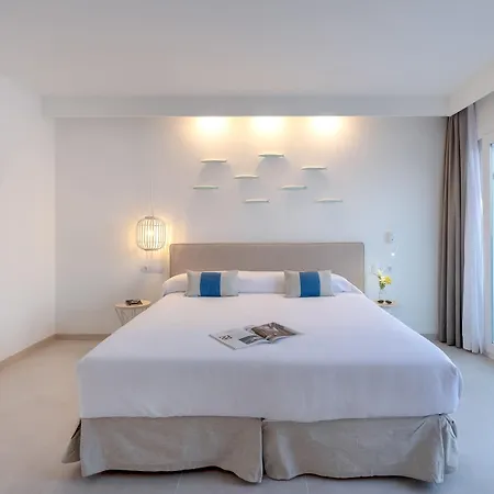 Fergus Style Carema 4* Cala'N Bosch (Menorca)