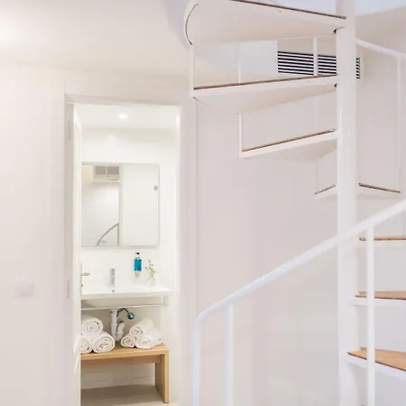 Apart-hotel Fergus Style Carema 4*