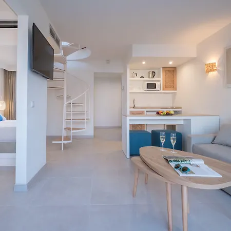 Apart-hotel Fergus Style Carema Cala'N Bosch (Menorca)