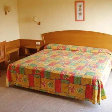 Fergus Style Carema Апарт-отель 4*