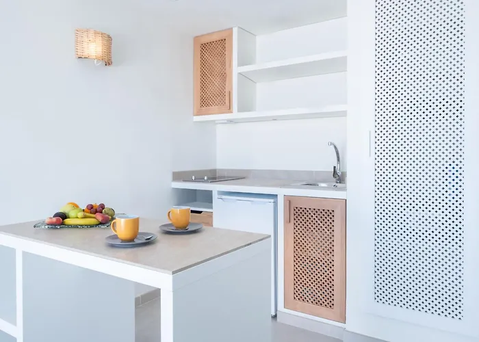 Fergus Style Carema Appart hôtel